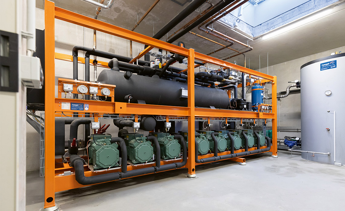 A total of eight BITZER reciprocating compressors ensure optimal system efficiency. Picture: Fischer Kälte-Klima 2022